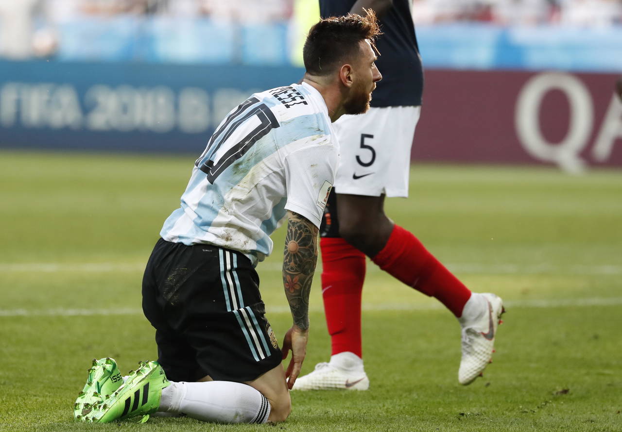 El astro Lionel Messi sigue sin aparecer en los momentos importantes para la selección de Argentina. Cuatro Mundiales y cero títulos
