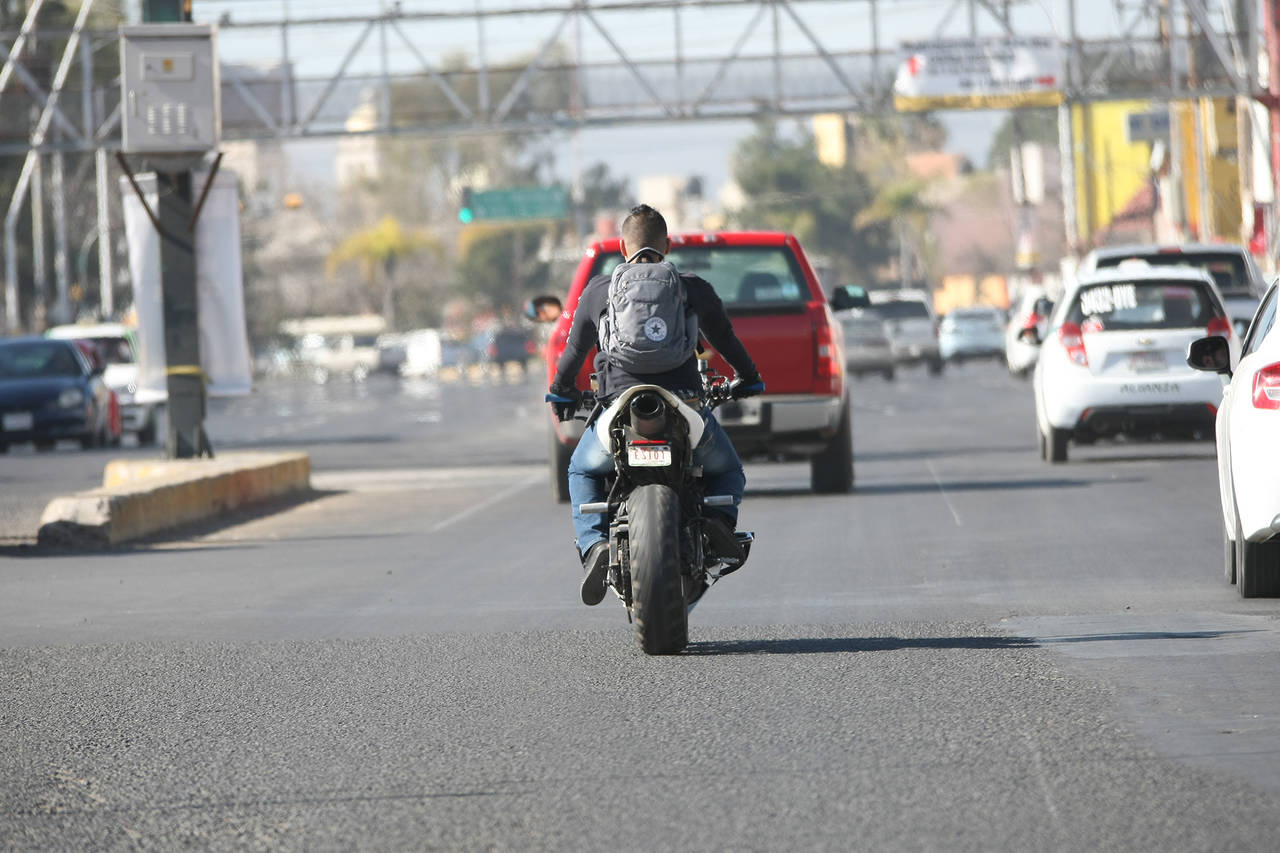 Interés. Se incrementó el número de motociclistas cumplidos, luego de los asaltos que se registraron en meses pasados. 