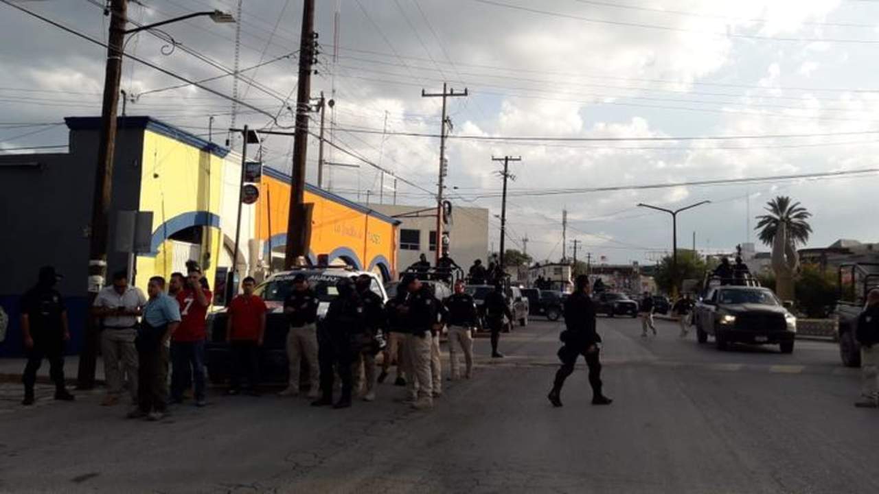 La detención habría ocurrido en la avenida Ciudad Deportivo y calle Brasil en la colonia Guadalupe, donde sobrevoló un helicóptero de Fuerza Coahuila.