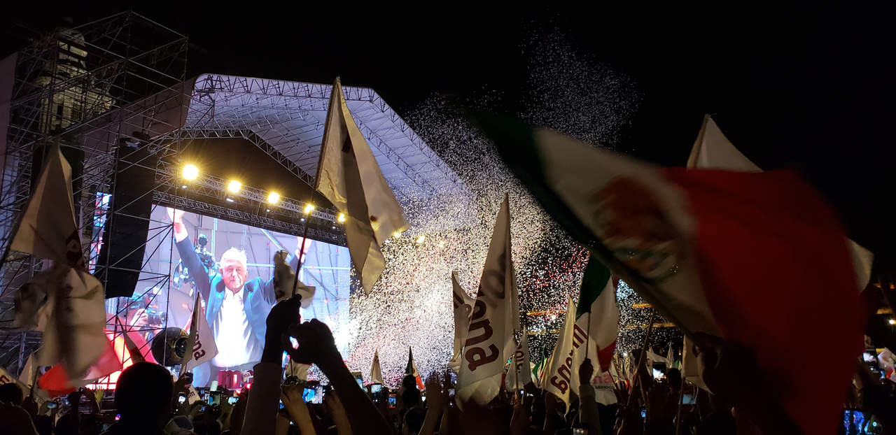 Andrés Manuel López Obrador obtuvo un total del 52.96% de la votación presidencial, el cual representa 24 millones 127 mil 451 sufragios. (ARCHIVO)