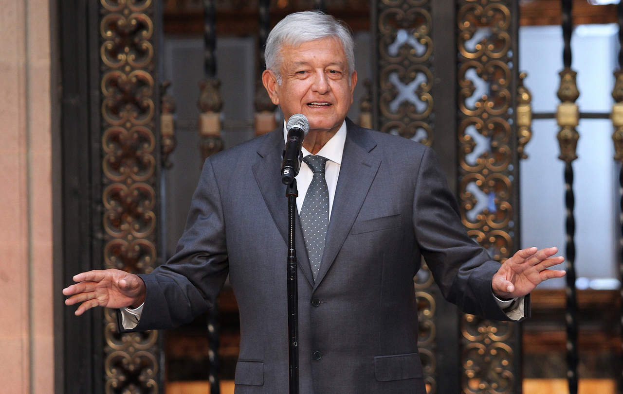 AMLO ofreció una rueda de prensa, de unos 40 minutos, donde también dijo que no usará el avión presidencial. (NOTIMEX) 