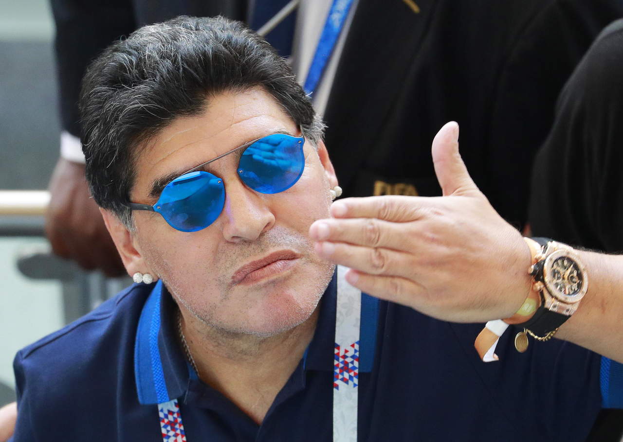 Maradona se dijo contento por el triunfo de AMLO. (ARCHIVO)