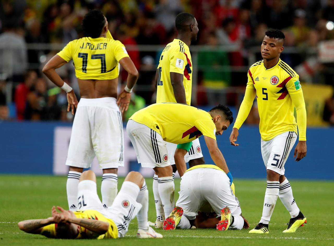 Los jugadores colombianos quedaron desconsolados una vez consumada su eliminación.