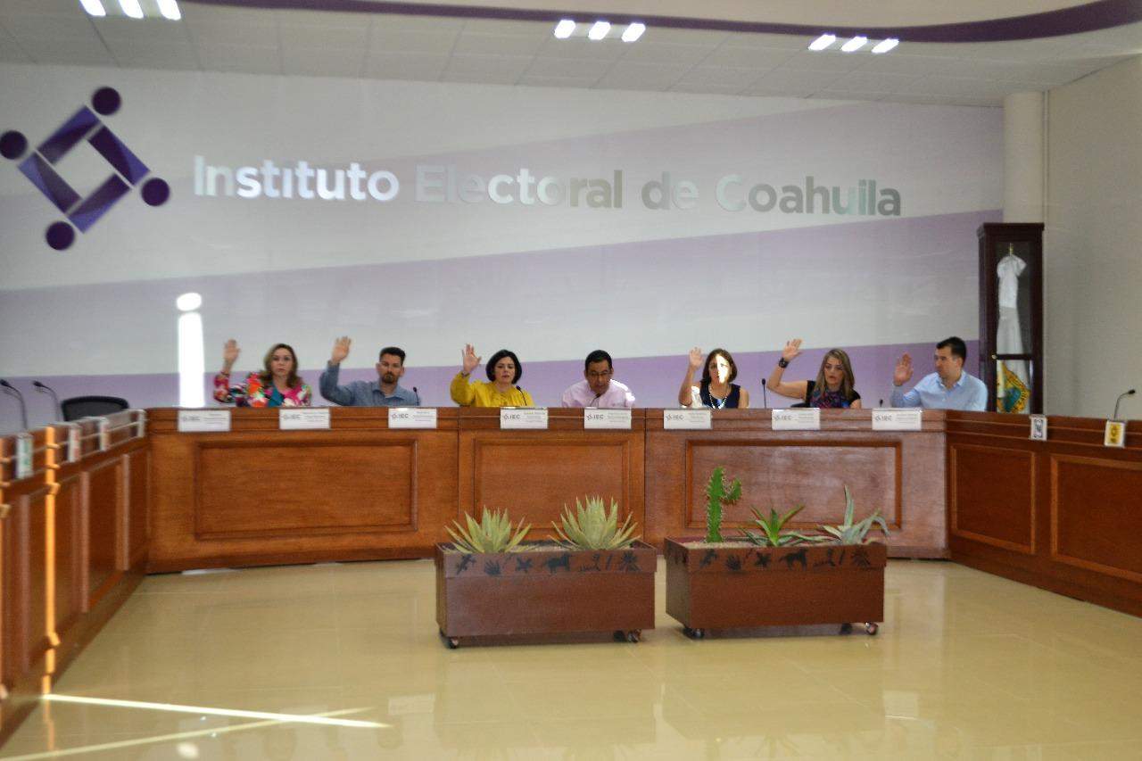 De acuerdo a la consejera presidente, Gabriela de León Farías, en esta fase se prevé que todos los Comités Municipales Electorales realicen los cómputos de las elecciones. (EL SIGLO DE TORREÓN)
