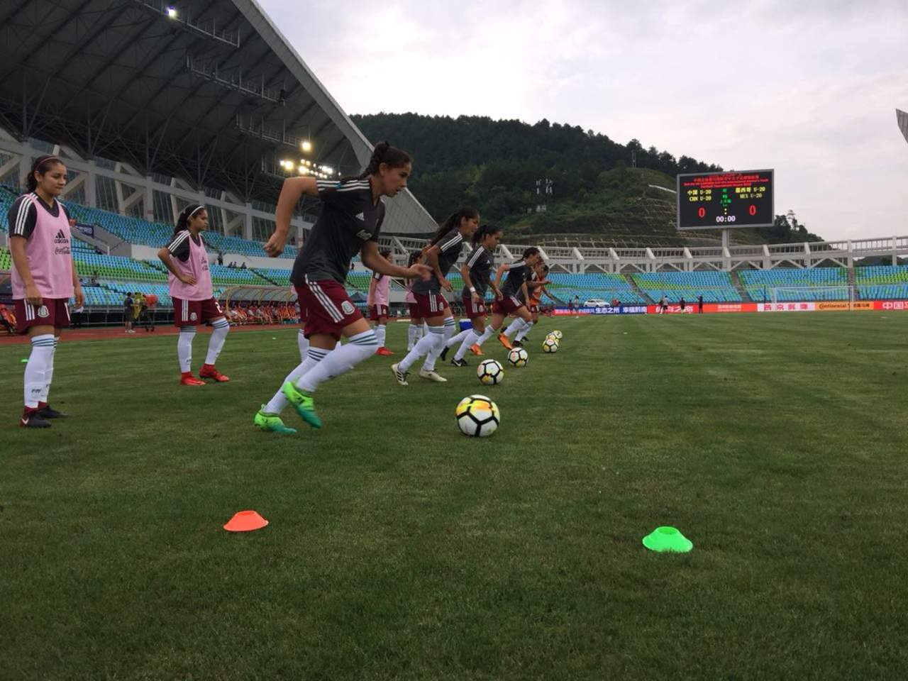 Jiména López se encargó de marcar el gol del conjunto de la CONCACAF al minuto 26, luego que el cuadro asiático se adelantó al 24. (ARCHIVO)
