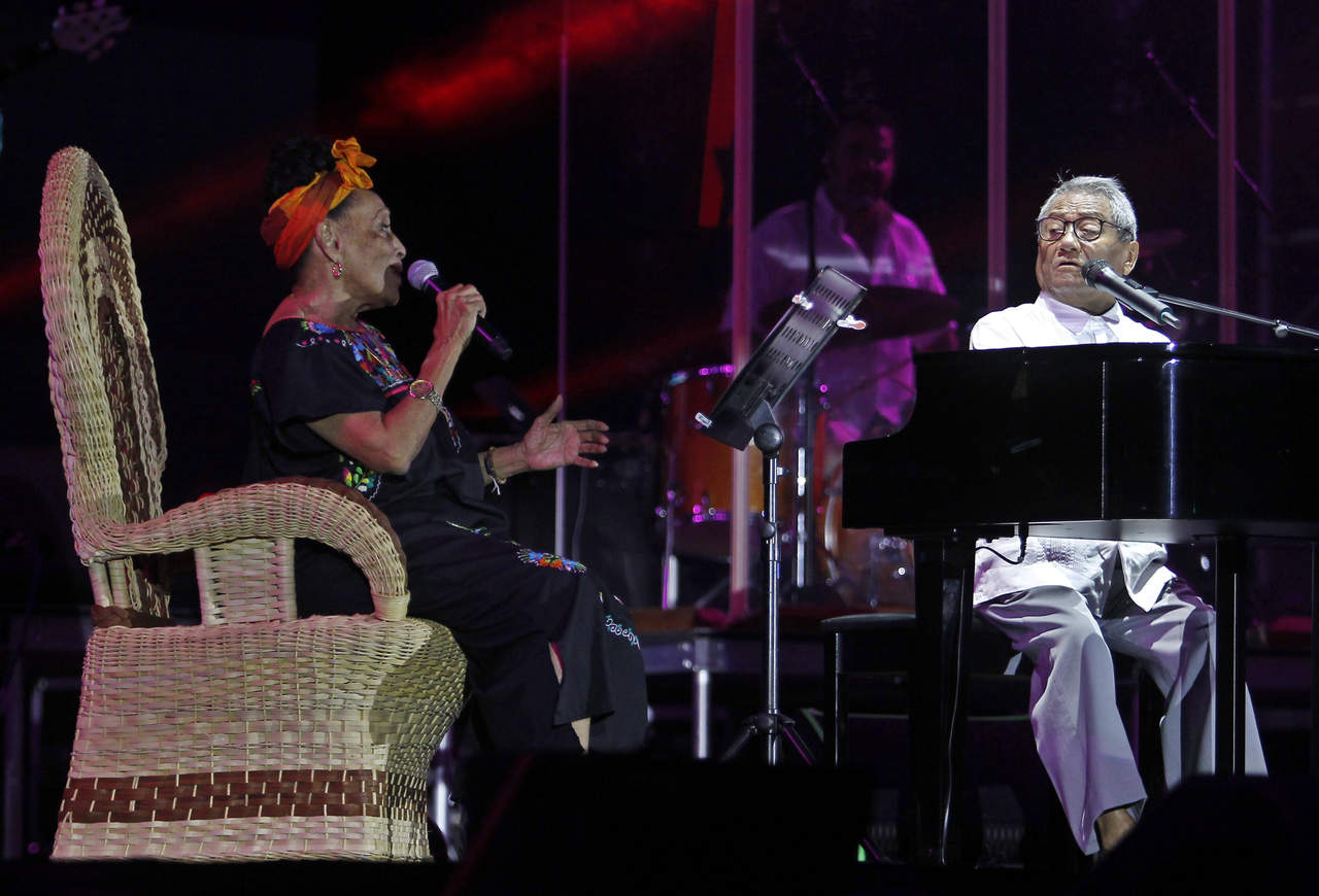 ‘Seduce’. El cantautor se presentó en concierto junto a la cantante cubana, Omara Portuondo. (ARCHIVO)
