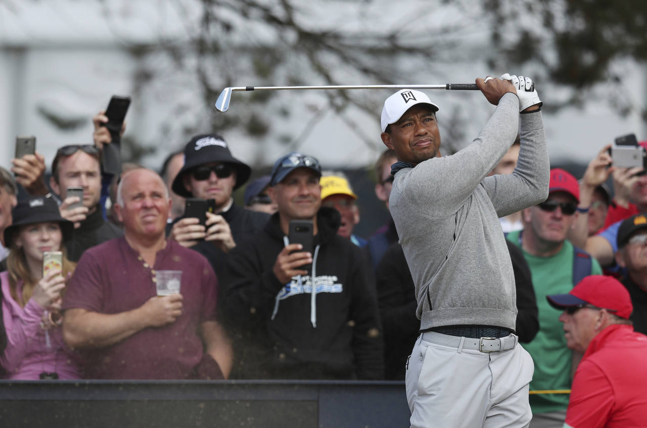 Las casas de apuesta ponen a Tiger Woods como el sexto favorito a llevarse el torneo. (AP)