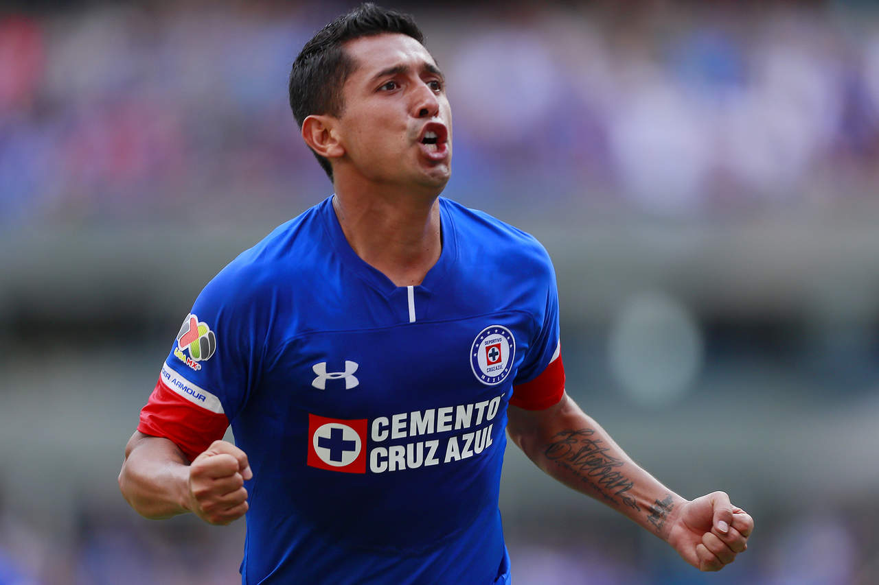 El nuevo refuerzo de Cruz Azul, Elías Hernández, marcó el mejor gol de la Jornada 1 de Liga MX. (Jam Media)