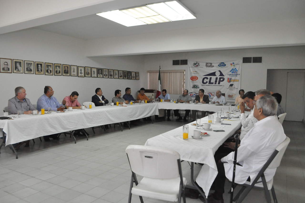 En la reunión, las cámaras empresariales del CLIP manifestaron su preocupación porque se cuente en Torreón con un autobús de tránsito rápido (BRT, por sus siglas en inglés) de calidad. (FABIOLA P. CANEDO) 