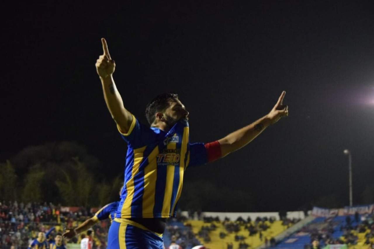 Mario Ricardo se ha convertido en el hombre del momento en la Liga Paraguaya. (Especial)