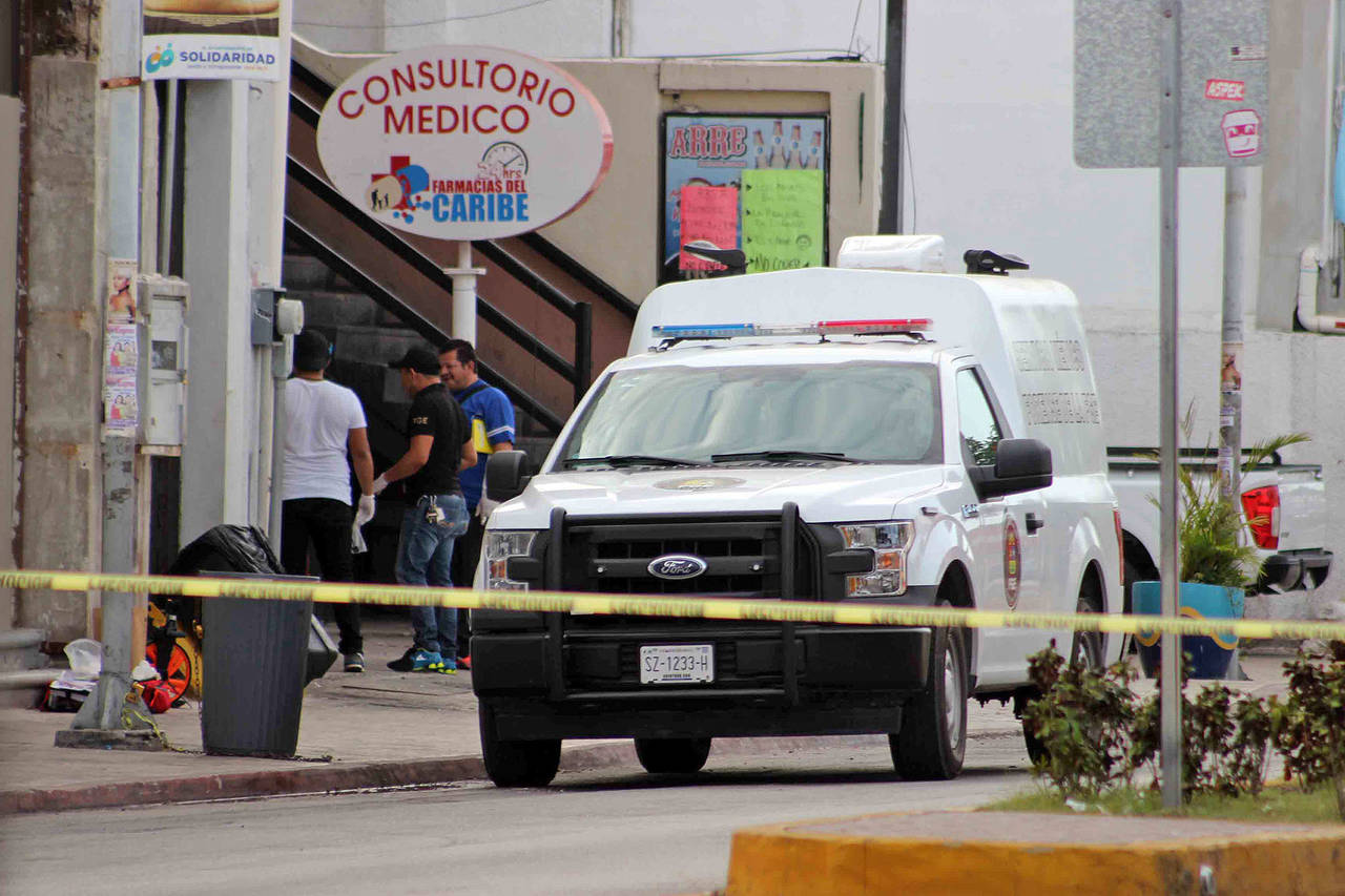 Homicidio.  El reportero Rubén Pat Cahuich fue asesinado en el centro de la localidad turística de Playa del Carmen. (EFE)