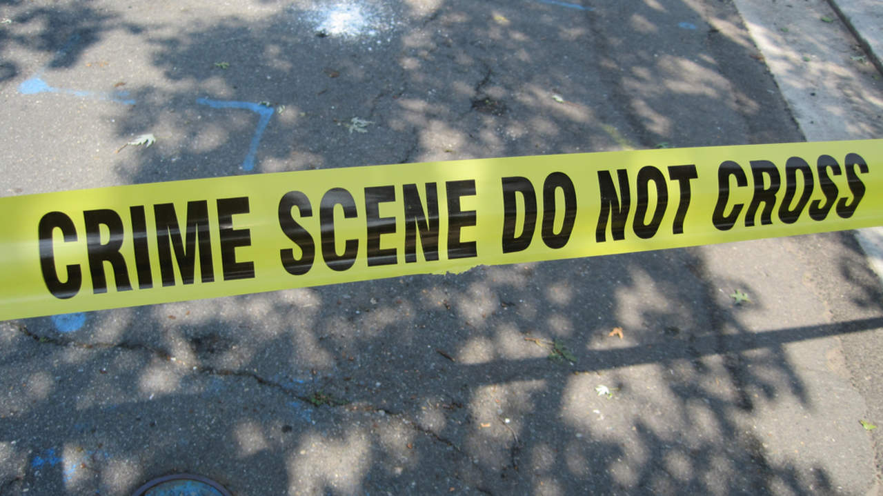 Un hombre tomó el arma de fuego de uno de los agentes en una carretera cerca de Phoenix. (ARCHIVO)