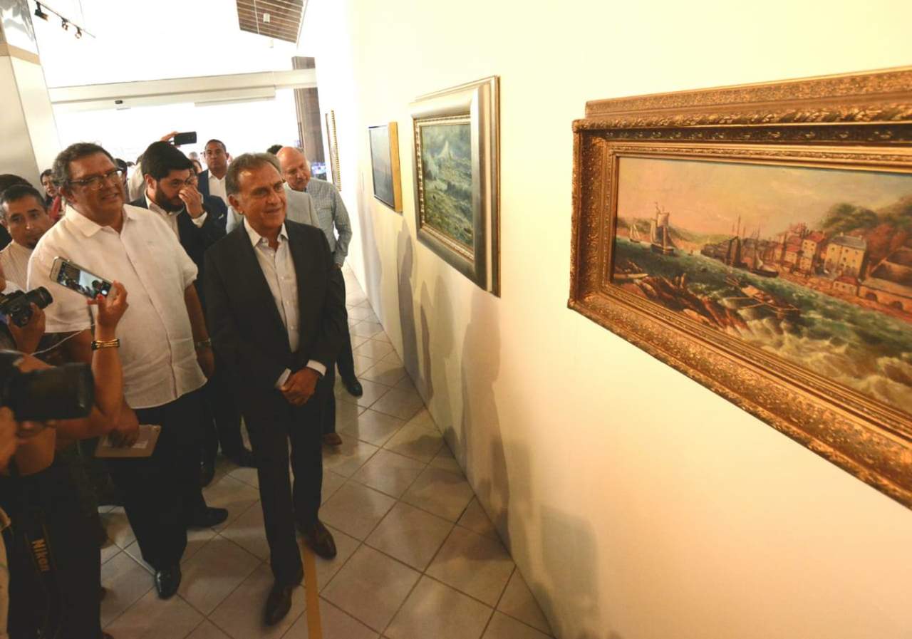 Durante el evento, el gobernador Miguel Ángel Yunes Linares detalló que las obras se encontraban en residencias recuperadas como el rancho El Faunito, una casa en Tlacotalpan y residencias del Estado de México, así como en una bodega de Córdoba. (ESPECIAL)