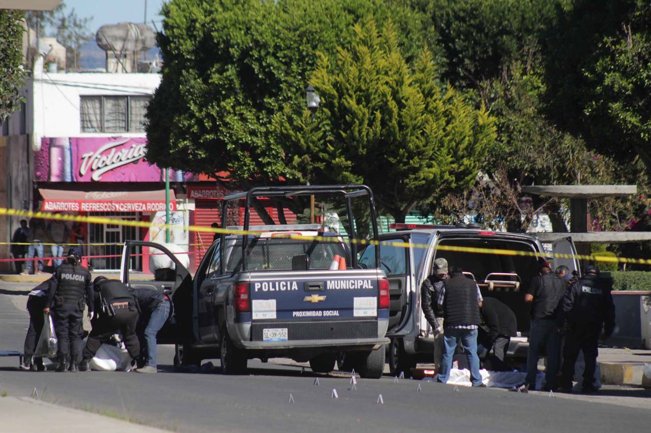 Ataque. Los policías fueron asesinados sobre la carretera federal México-Tuxpan la mañana de ayer. 