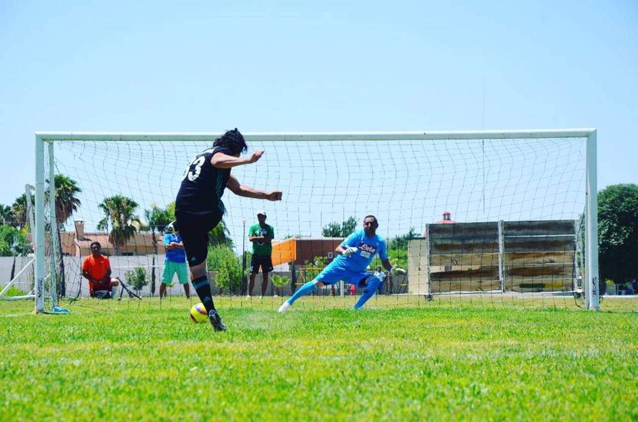 A través de los penales, el Deportivo San Isidro se clasificó a la gran final. Juegan final de Veteranos en Premier de San Isidro