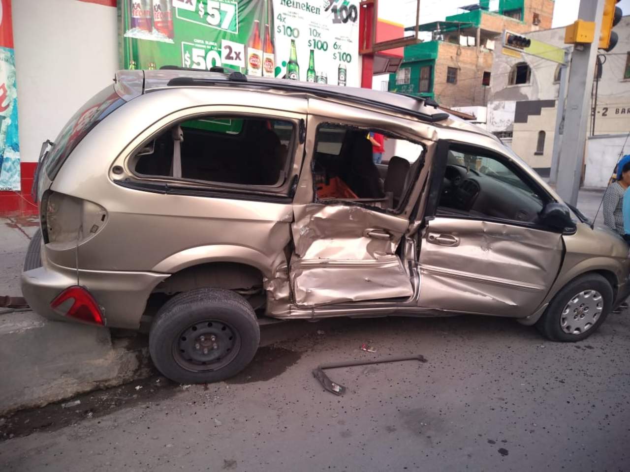 El accidente ocurrió en el sector Alianza de Torreón. (EL SIGLO DE TORREÓN) 

