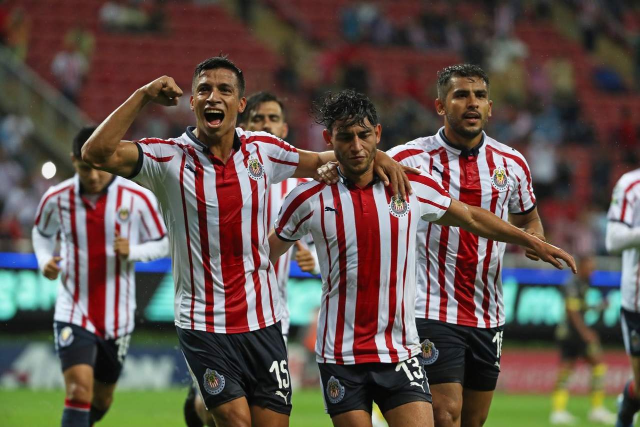 Un doblete de Gael Sandoval ayudó a las Chivas de Guadalajara a conseguir su primer triunfo en Copa. (Cortesía)