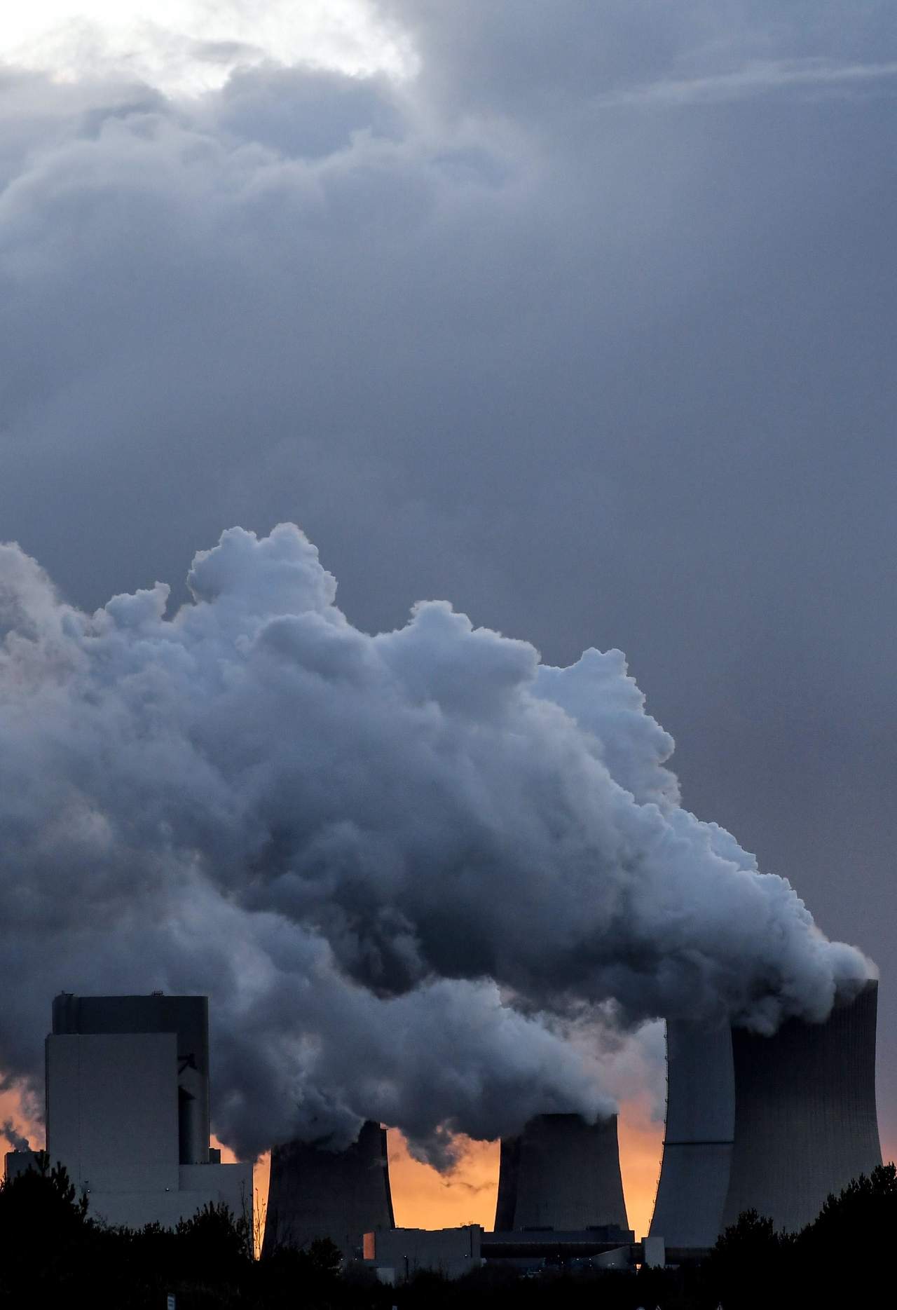 El estudio indica que esta concentración de gases fue la más alta en los registros modernos de medición atmosférica. (ARCHIVO)