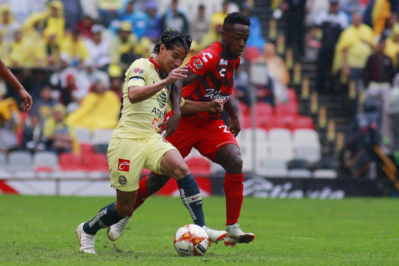 El cuadro escualo perdió el partido a media semana 3-0 ante las Águilas en el Estadio Azteca. (Jam Media)