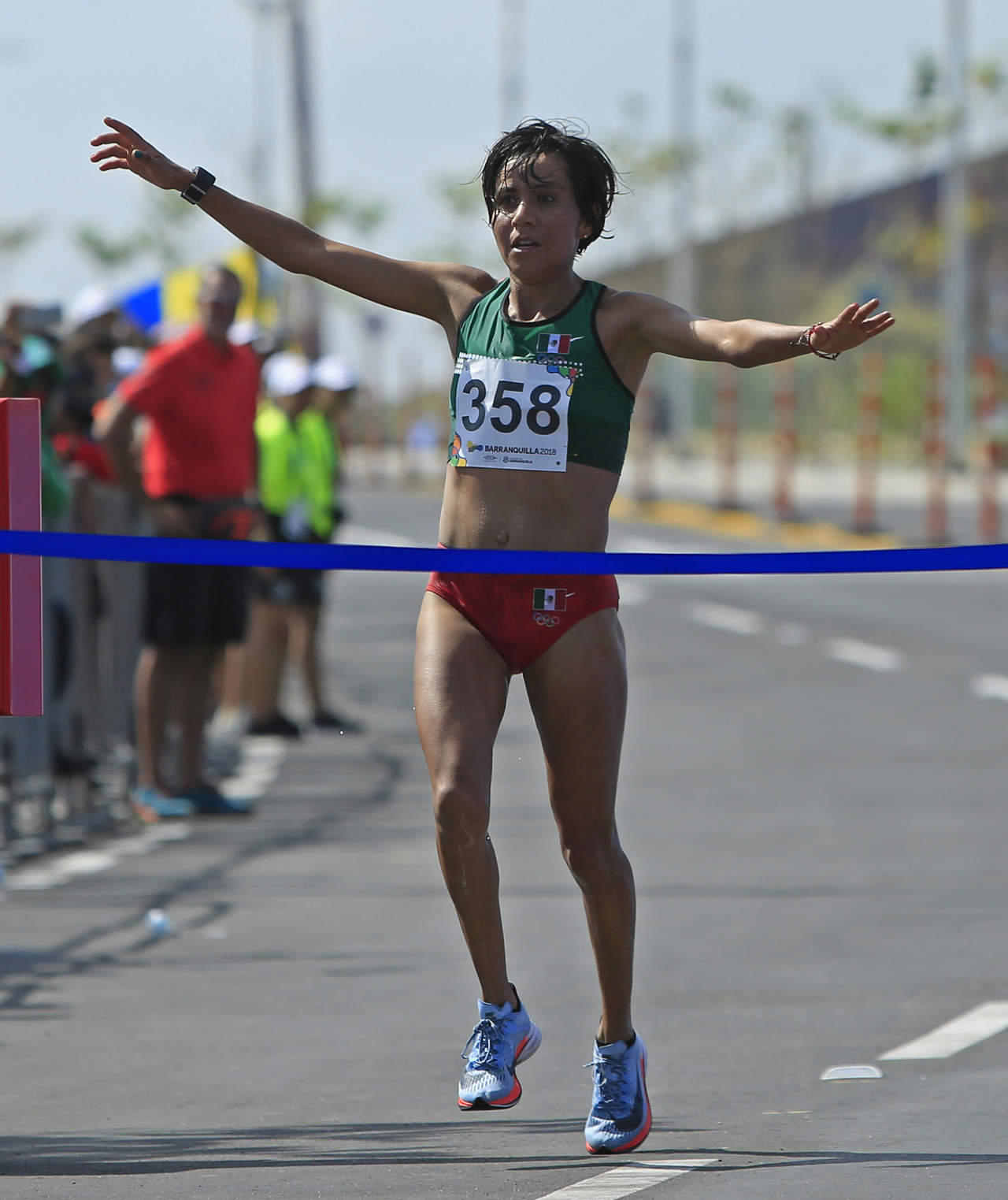 Madaí Pérez ganó el oro en la prueba de maratón con un tiempo de dos horas, 57 minutos y 55 segundos. (EFE)
