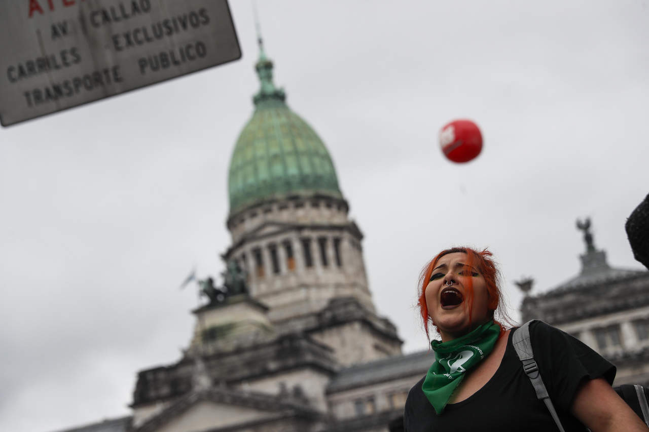 Rechaza Senado de Argentina despenalizar el aborto
