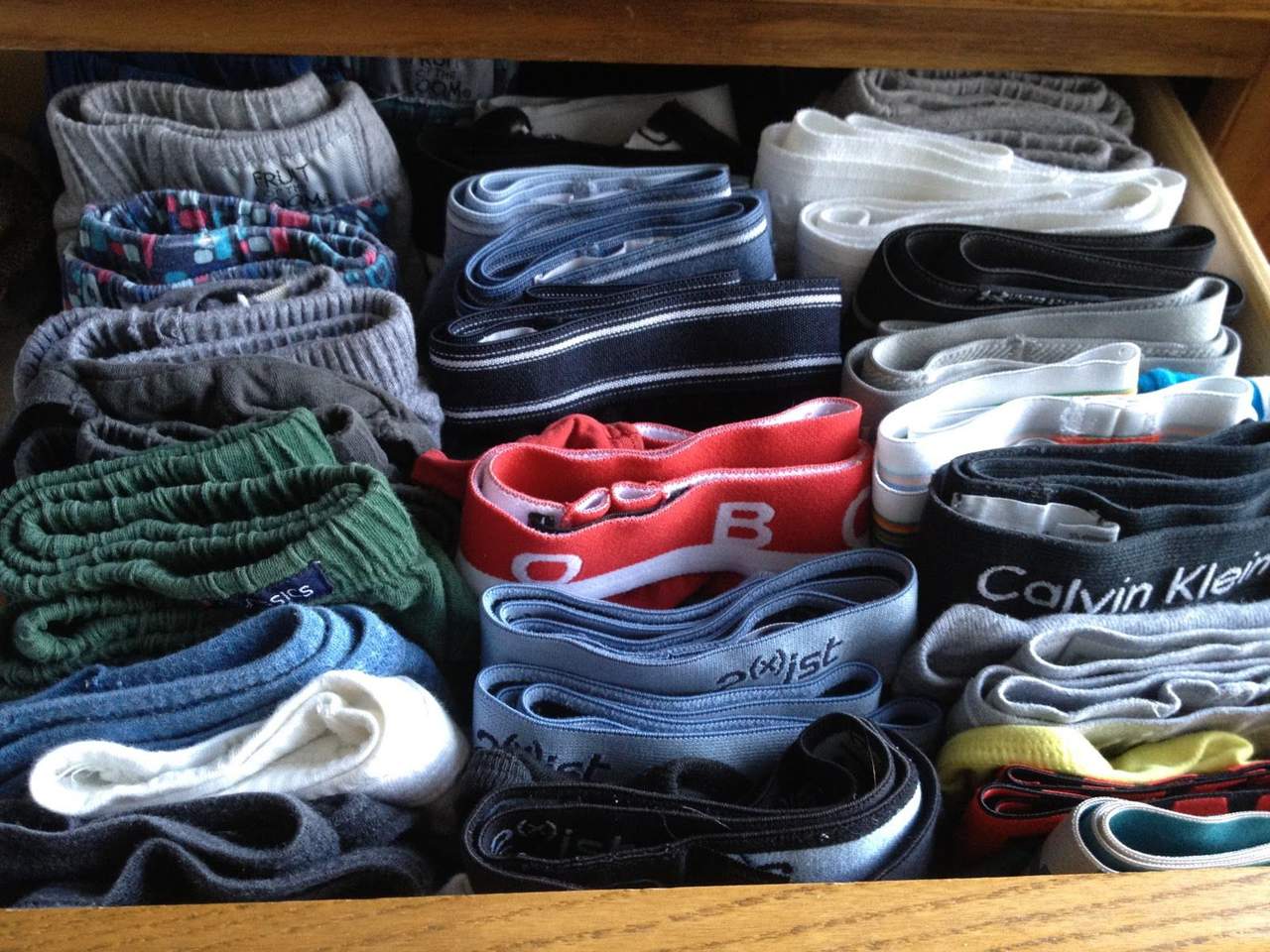 Investigadores de la Universidad de Harvard concluyeron que los hombres que usan calzoncillos anchos tienen concentraciones de esperma más altas que aquellos que visten ropa interior ajustada. (ESPECIAL)