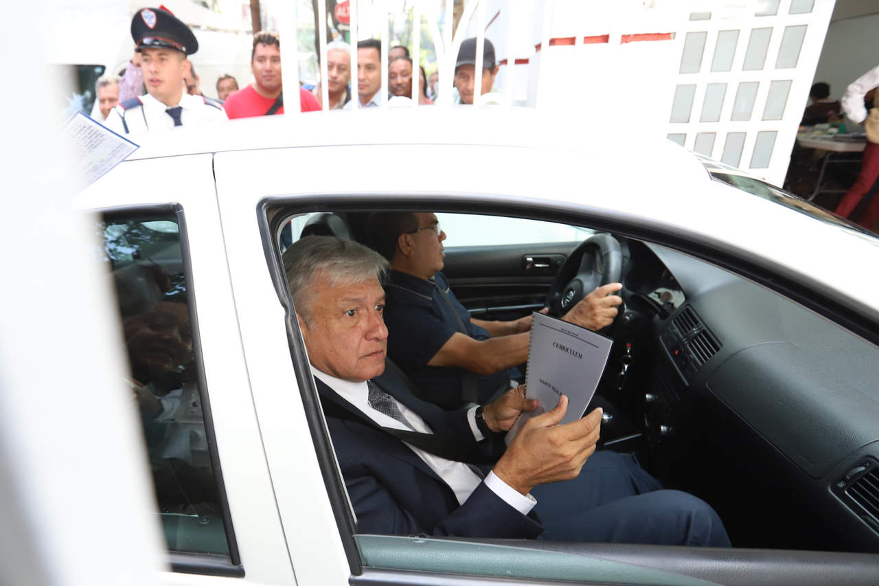 Andrés Manuel López Obrador, presidente electo, a su llegada a la casa de transición para las reuniones que tendrá este jueves 9 de agosto de 2018.  (EL UNIVERSAL) 