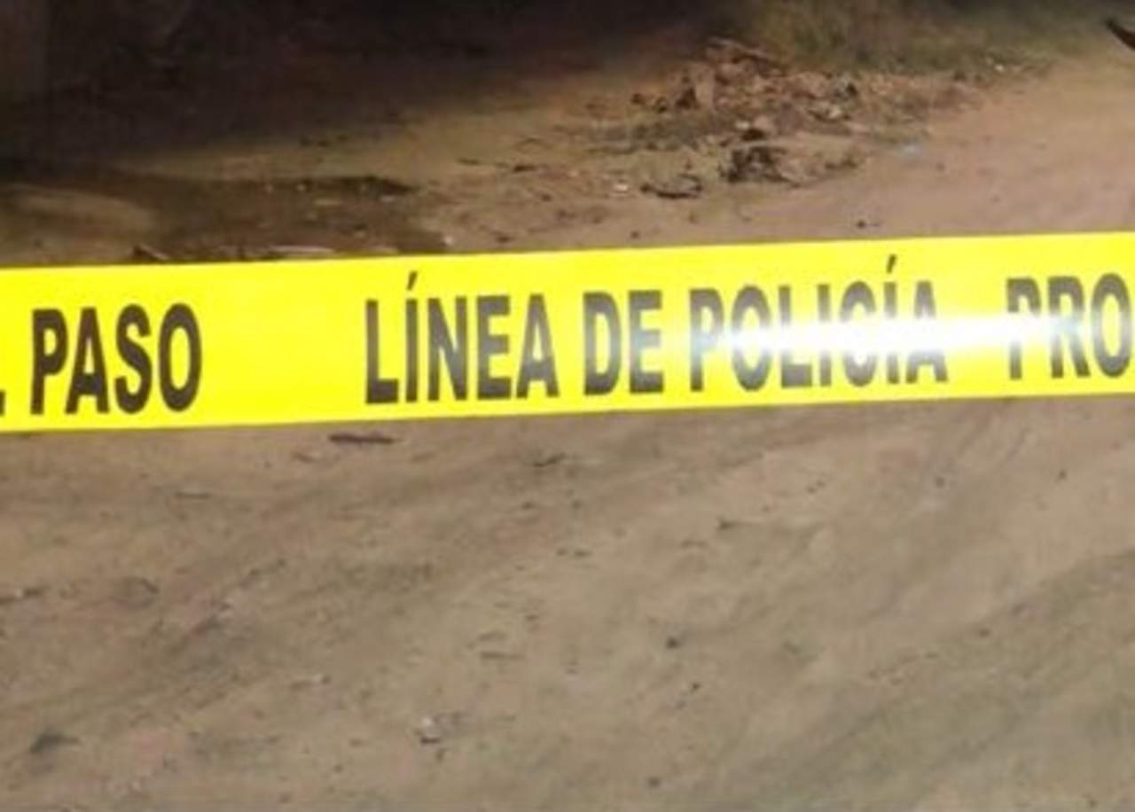 Los cadáveres fueron hallados en estado de descomposición y con heridas provocadas por armas de fuego. (ARCHIVO)