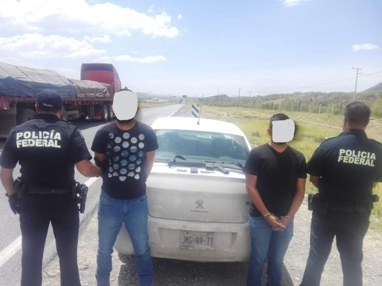 La detención se realizó durante la tarde del martes a la altura del kilómetro 32+850 de la carretera Saltillo-Torreón, a la altura del poblado Puebla. (ESPECIAL)