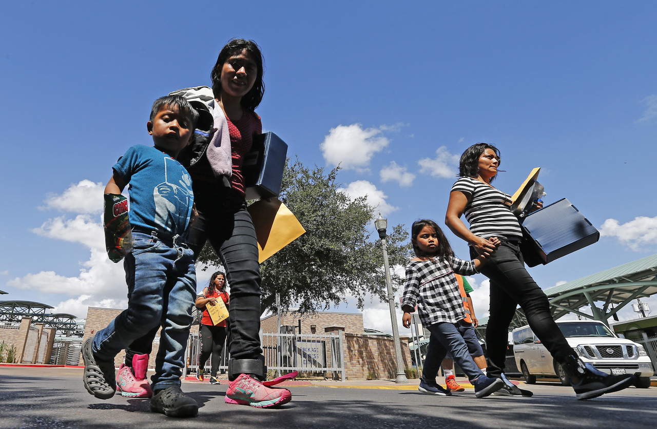 La separación de familias de inmigrantes en la frontera entre Estados Unidos y México es “una de las peores atrocidades” en tiempos modernos. (ARCHIVO)