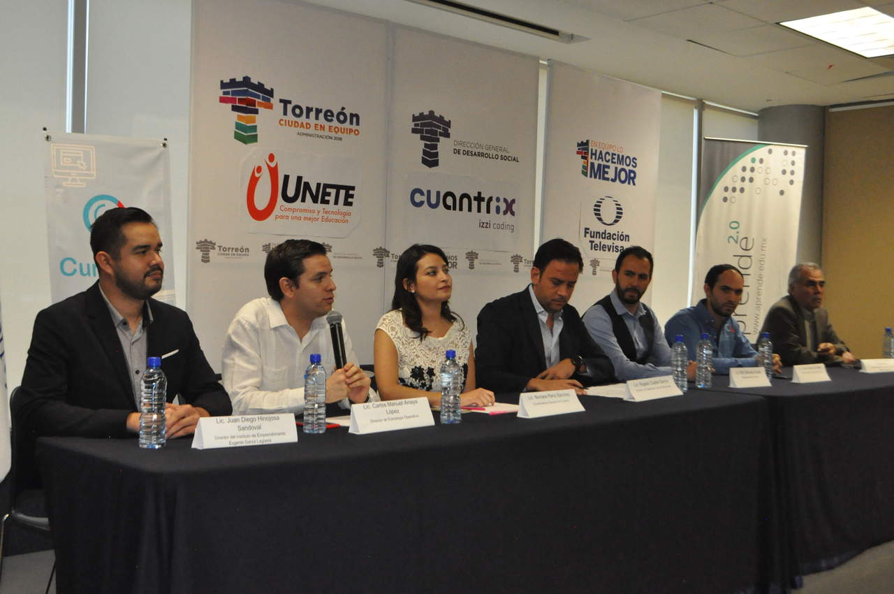 En la presentación estuvieron autoridades del Tecnológico de Monterrey, de Fundación Televisa, de la Dirección de Desarrollo Social del Ayuntamiento de Torreón y de la SEP. (EL SIGLO DE TORREÓN)