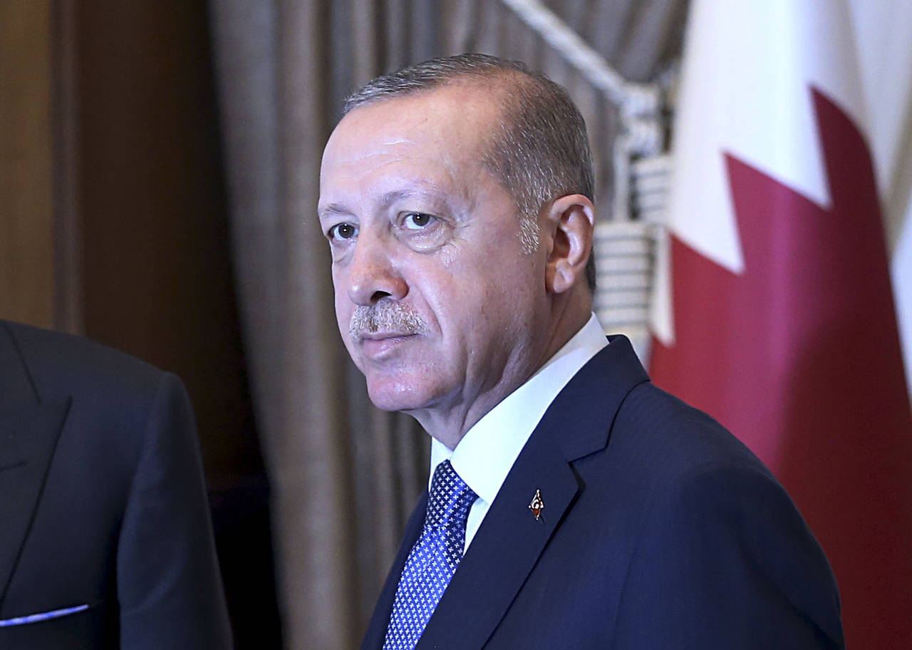 Decisión. Erdogan llamó al pueblo turco a boicotear los productos electrónicos de EU. (AP)