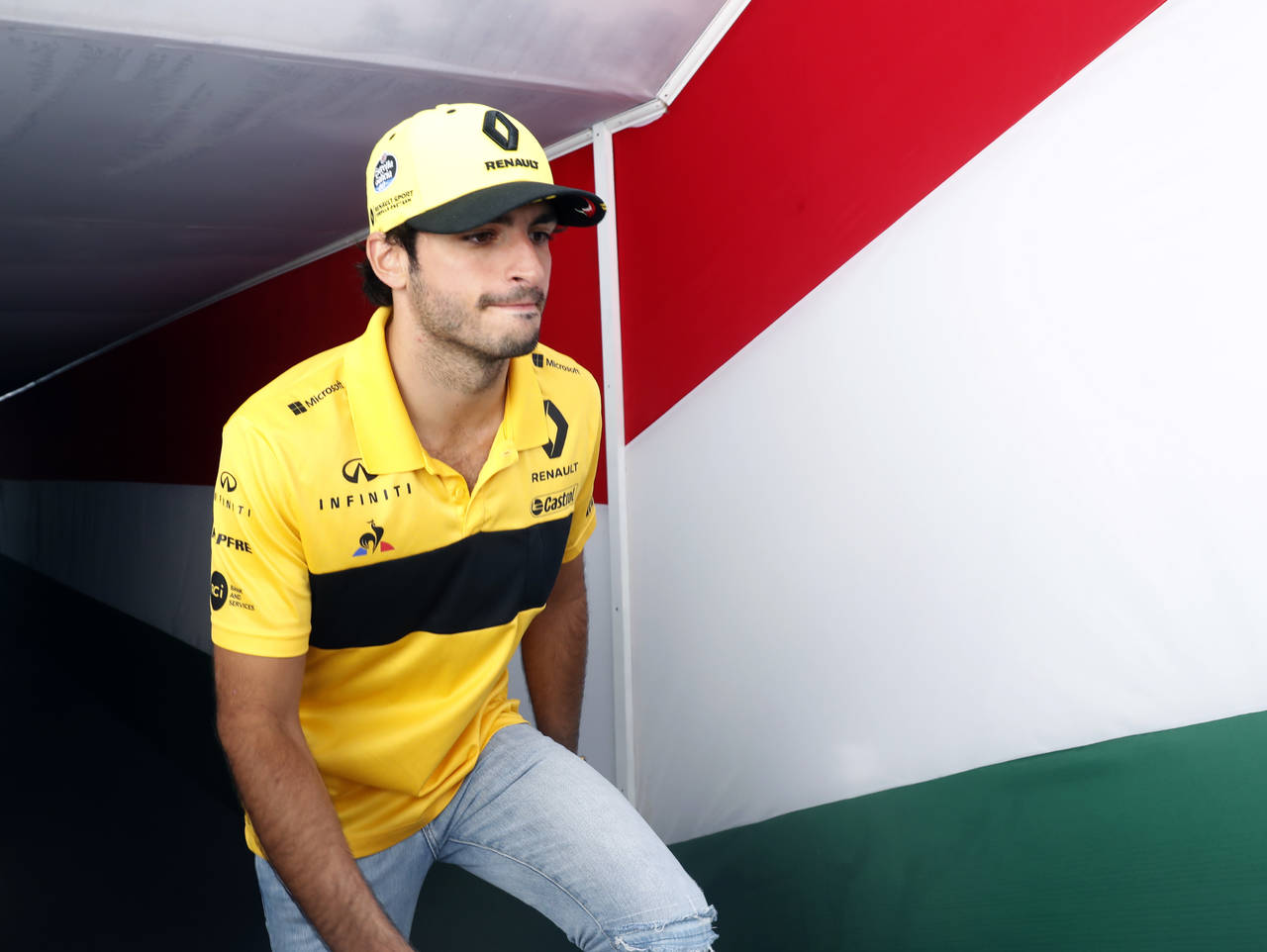Será la tercera escudería para el piloto de 23 años que ya corrió con Toro Rosso y ahora con Renault. (Archivo)