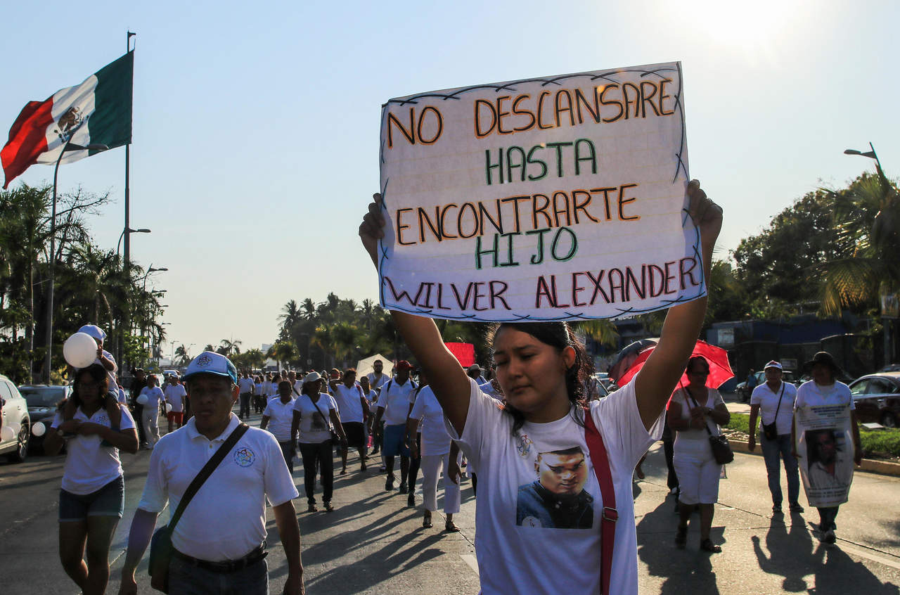 Con nuevo equipo forense serán buscados e identificados, los cuerpos de personas desaparecidas en Iguala y Acapulco, se informó en la firma del Convenio de Colaboración y Coordinación entre el gobierno del estado y la Comisión Ejecutiva de Atención a Víctimas (CEAV). (ARCHIVO)