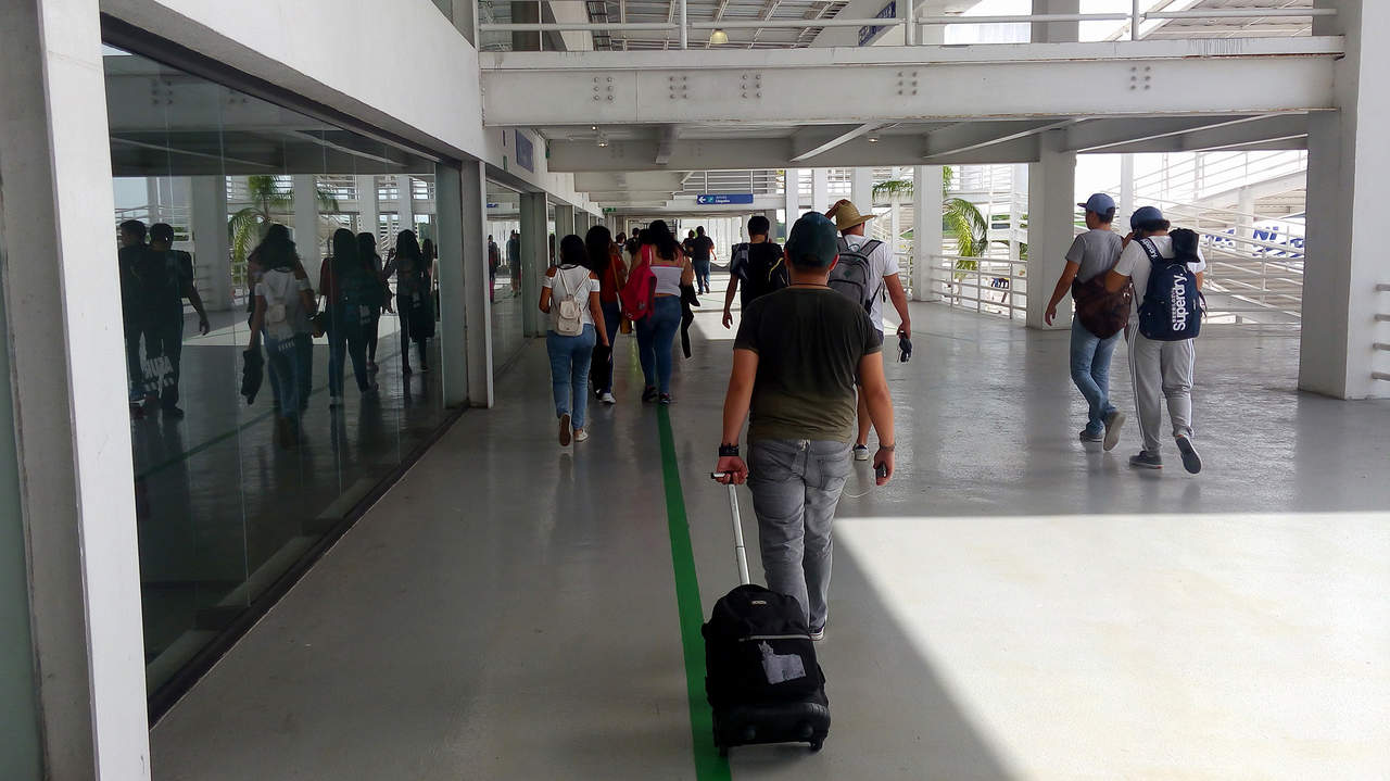 Los hechos ocurrieron en el aeropuerto internacional de Cancún. (ARCHIVO) 
