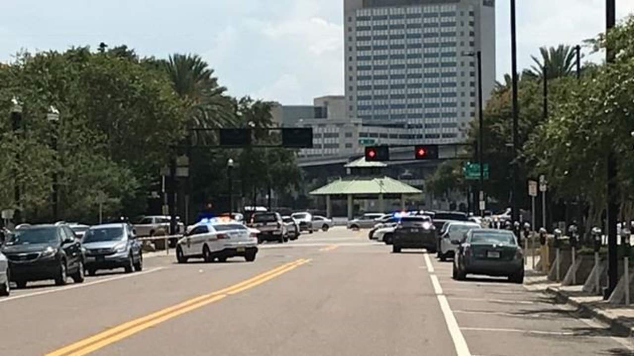 Esta tarde se reportó un tiroteo en un torneo de videojuegos de futbol americano en un centro comercial de Jacksonville, Florida. (TWITTER) 