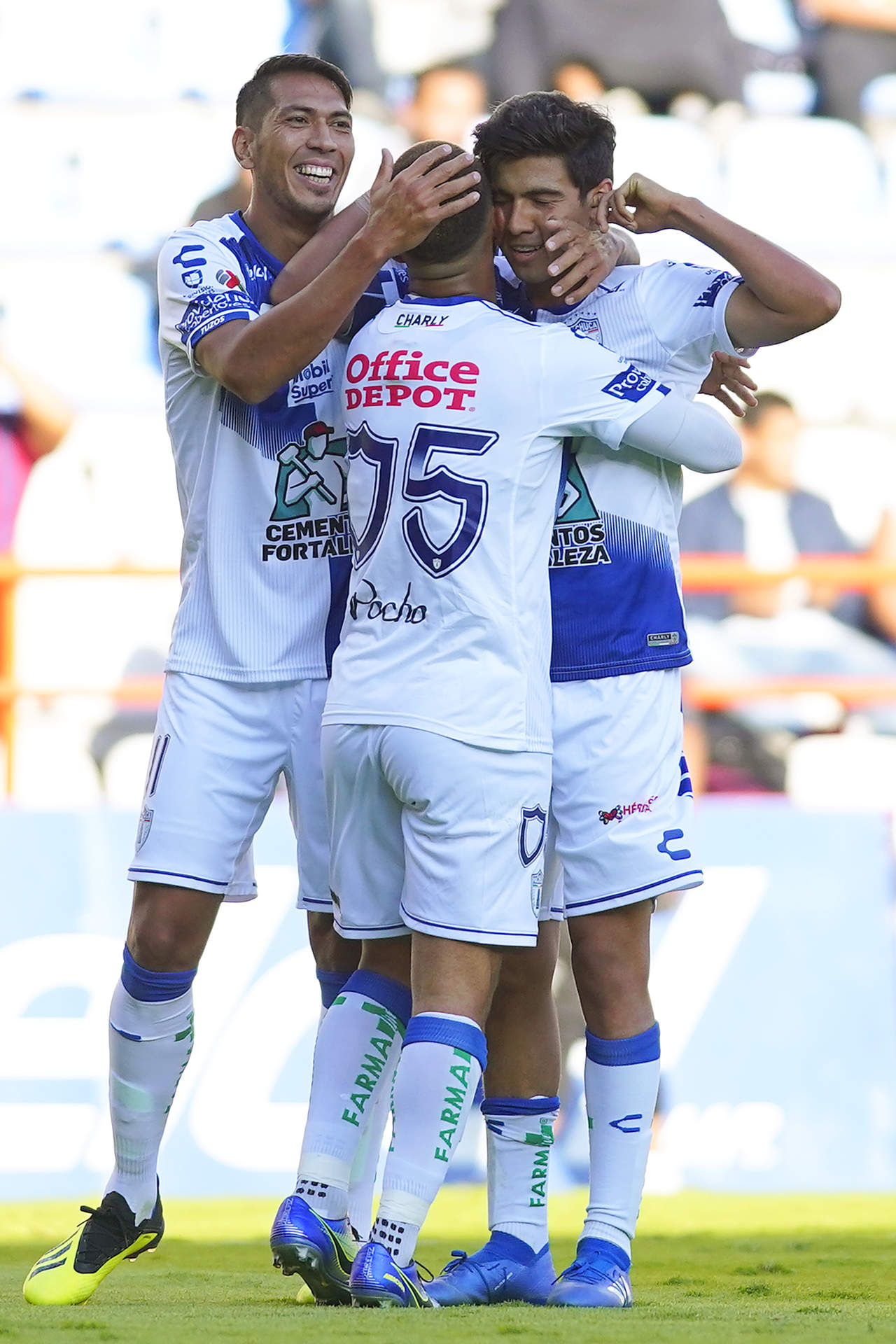 El canterano de los Tuzos, Érick Gutiérrez, marcó el mejor gol de la jornada tras un tiro de larga distancia fuera del área. (Jam Media)