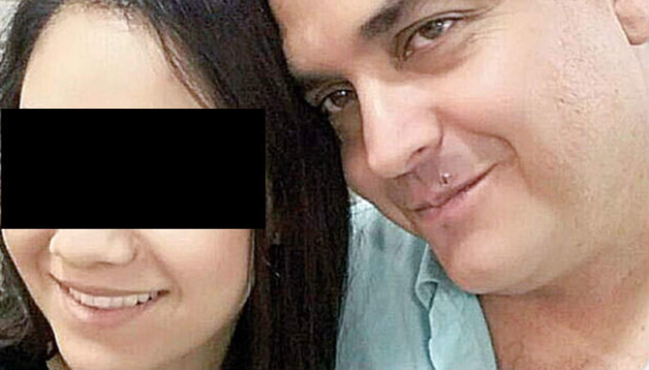 La joven mujer fue acusada del asesinato de su esposo, el notario público Raúl Alton García.