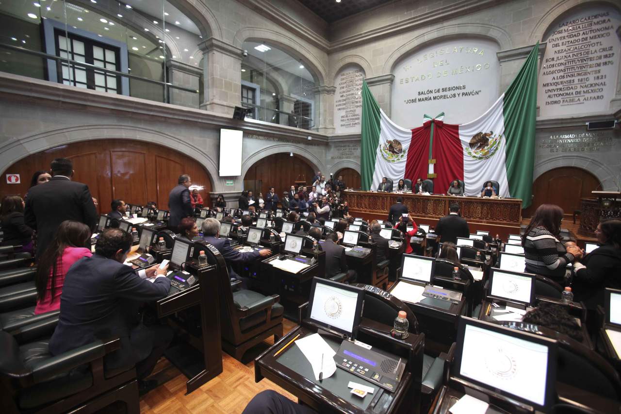 De acuerdo a la votación del 1 de julio, Morena en coalición con el Partido del Trabajo y el Partido Encuentro Social, obtuvieron 42 diputaciones locales, el PRI una y el PAN 2. (ARCHIVO)