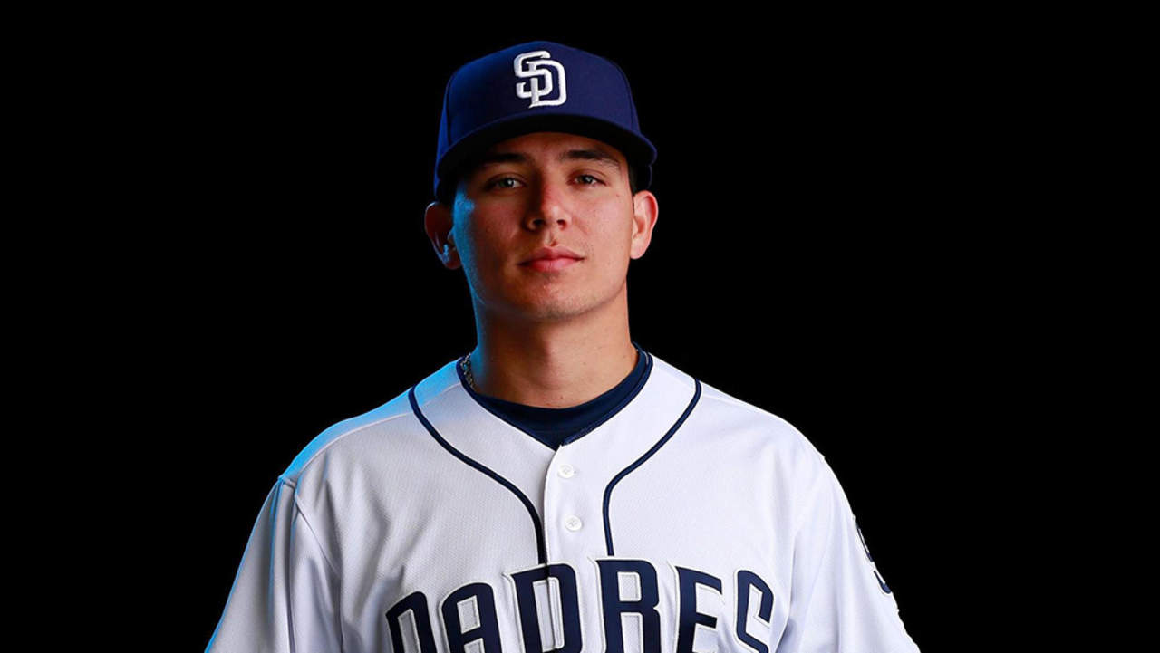 El joven prospecto mexicano Urías ya fue incluido como segunda base en el line up del primer equipo que dio a conocer el club, mismo que aparece en la página oficial de las Ligas Mayores de Beisbol (MLB). (ESPECIAL)