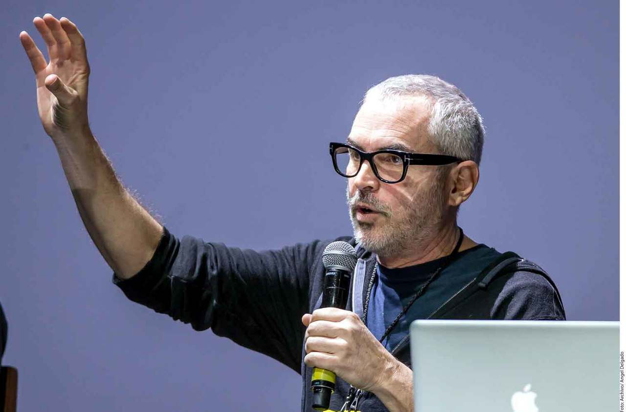 Firmas. Alfonso Cuarón firmó junto a 115 cineastas una petición para anular elección del director Juan Antonio de la Riva. (ESPECIAL)