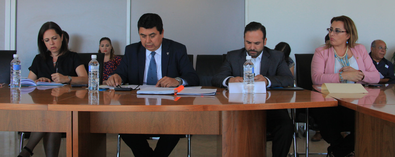 Revisión. El Ayuntamiento de Torreón cuenta con más de 100 reglamentos; regidores buscan revisar cada uno de ellos para actualizarlos. (EL SIGLO DE TORREÓN)