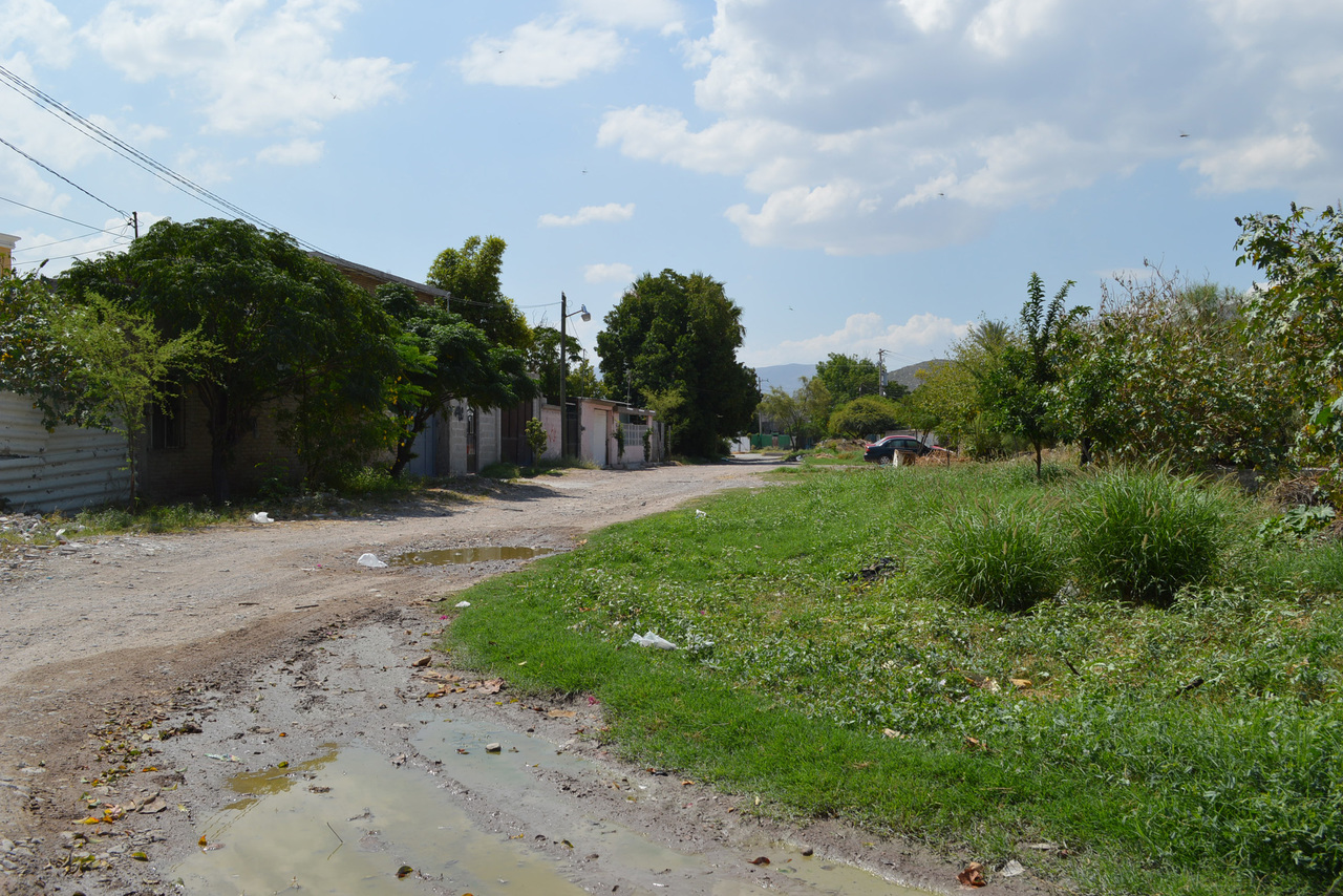 Colector. Autoridades abrirán en esta zona para instalar el colector de San Isidro que conducirá el agua residual. (EL SIGLO DE TORREÓN) 