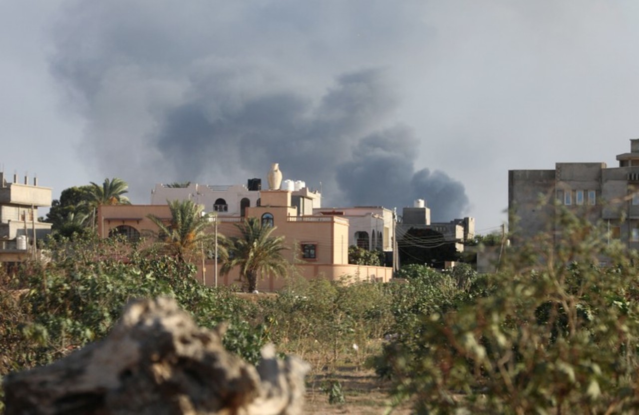 Incidente. Debido al peligro, el gobierno declaró un estado de emergencia en Trípoli y sus alrededores. (TWITTER)