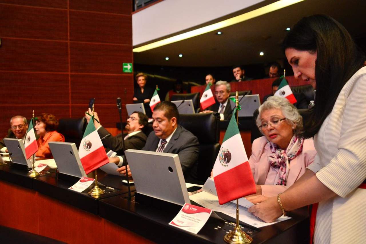 La Cámara de Senadores recibió de la Secretaría de Gobernación 128 ejemplares del Sexto Informe de Gobierno del presidente Enrique Peña Nieto. (TWITTER)