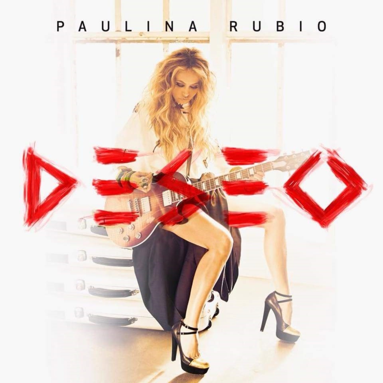 Material discográfico. La cantante Paulina Rubio estrenará su disco Deseo el próximo 14 de septiembre. (ARCHIVO)