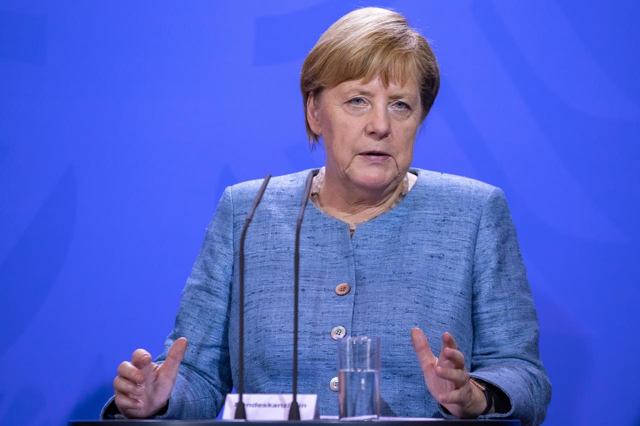 Propuesta. Considera que la UE necesita a políticos de centro como Merkel. (AGENCIAS)