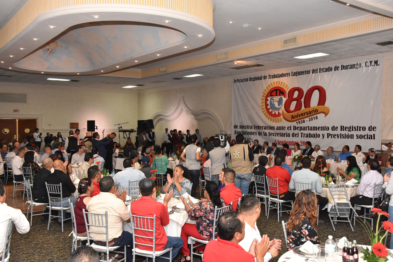 Celebración. La CTM de Gómez Palacio festejó ayer su aniversario número 80 con invitados especiales. (EL SIGLO DE TORREÓN)