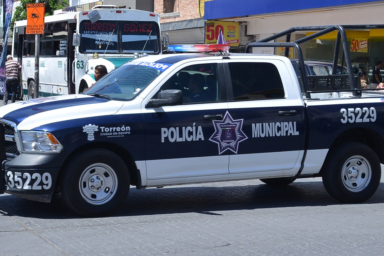 Corporaciones. Elementos de la Policía Municipal y de Fuerza Coahuila acudieron al lugar del incidente. (EL SIGLO DE TORREÓN)
