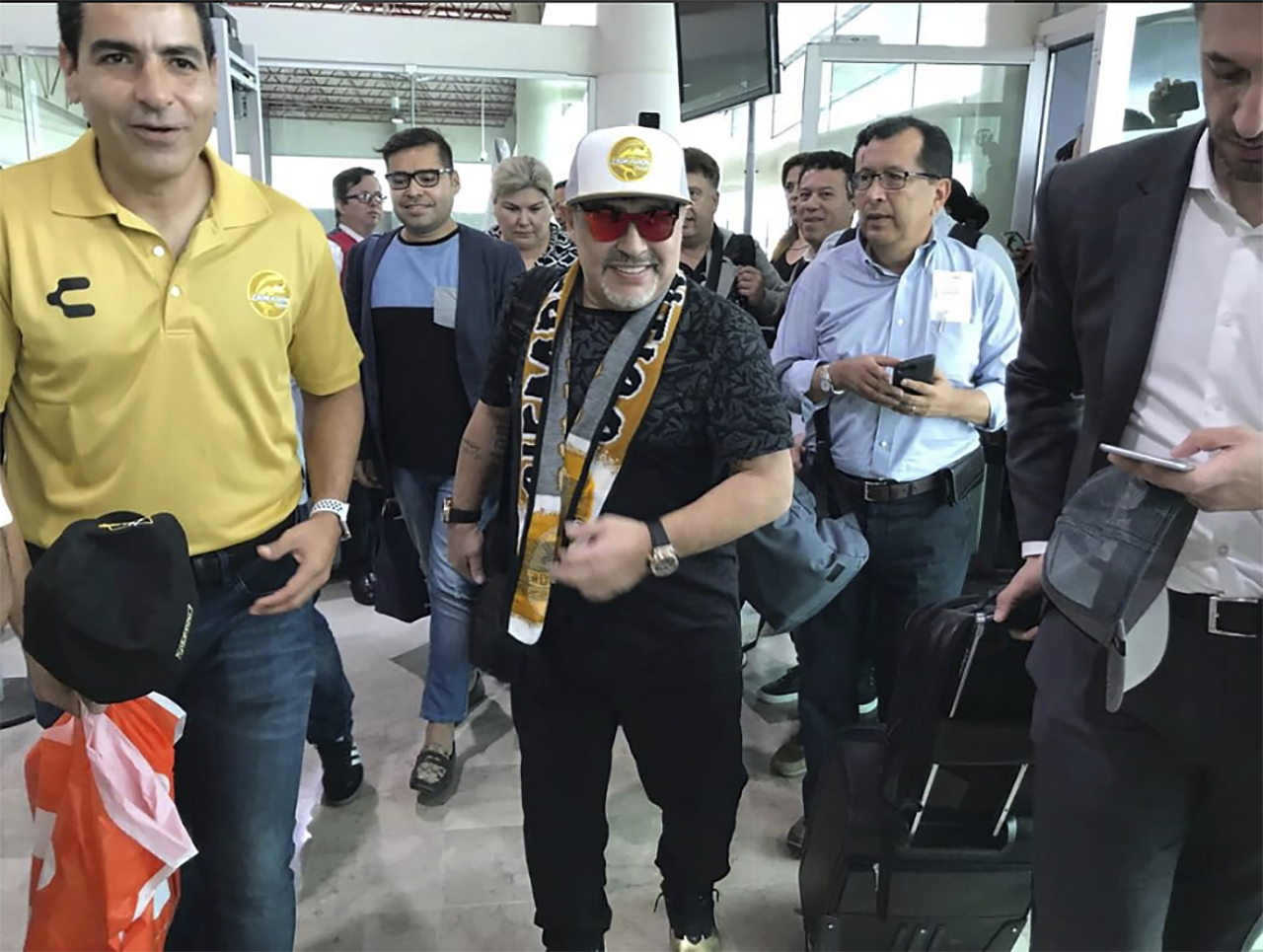 Diego Armando a su llegada al aeropuerto de Culiacán, Sinaloa, el sábado 8 de septiembre de 2018.